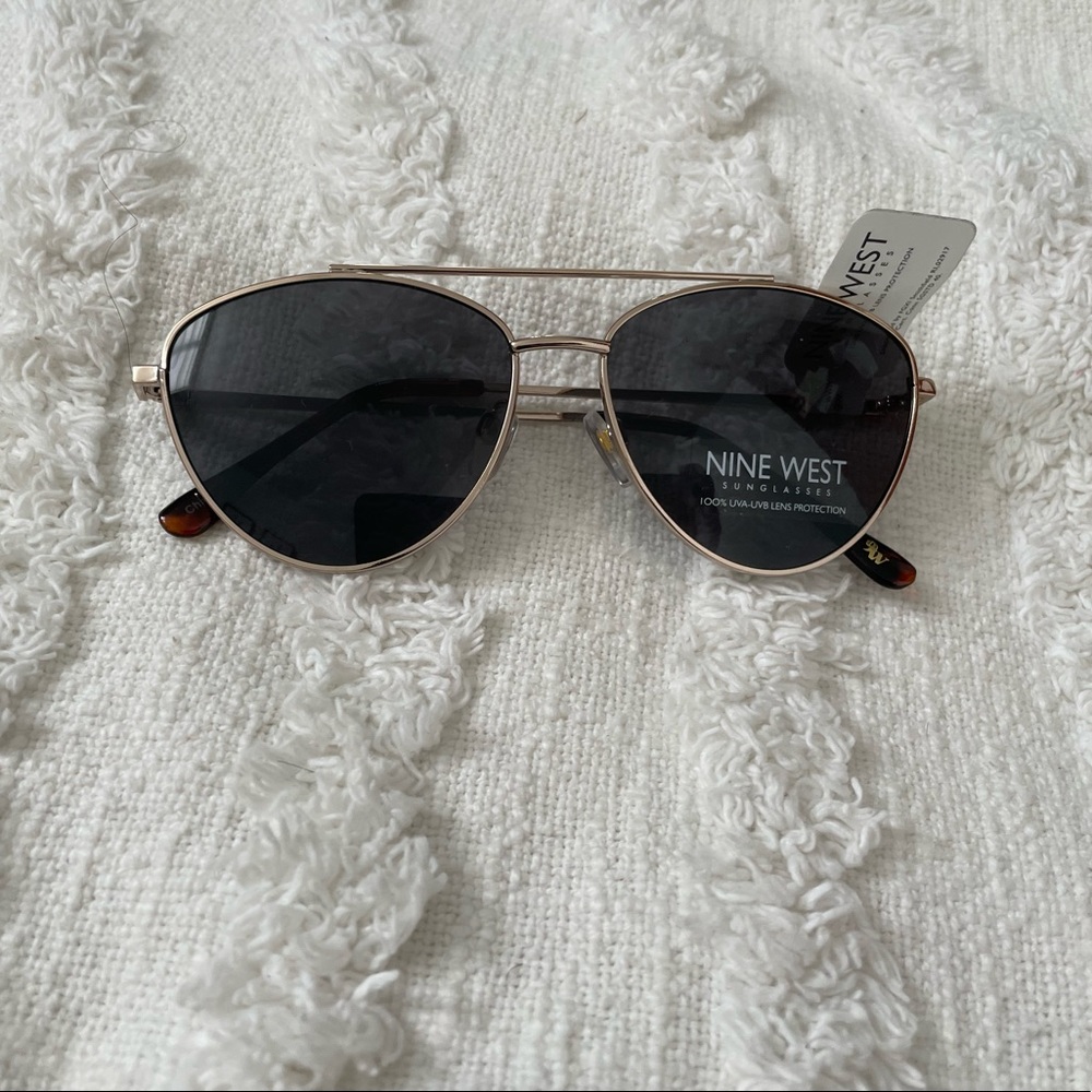 NEW 💫 Nine West Sunglass